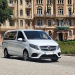 El minivan lujoso de Mercedes para 6 clientes mas el chofer y guia, que contrato desde 2026