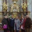 Semana Santa en Praga con los 4 murcianos muy buenos - 2 parejas de suegros, viendo el milagroso Santo Ni�o Jes�s de Praga el 12 de abril de 2017